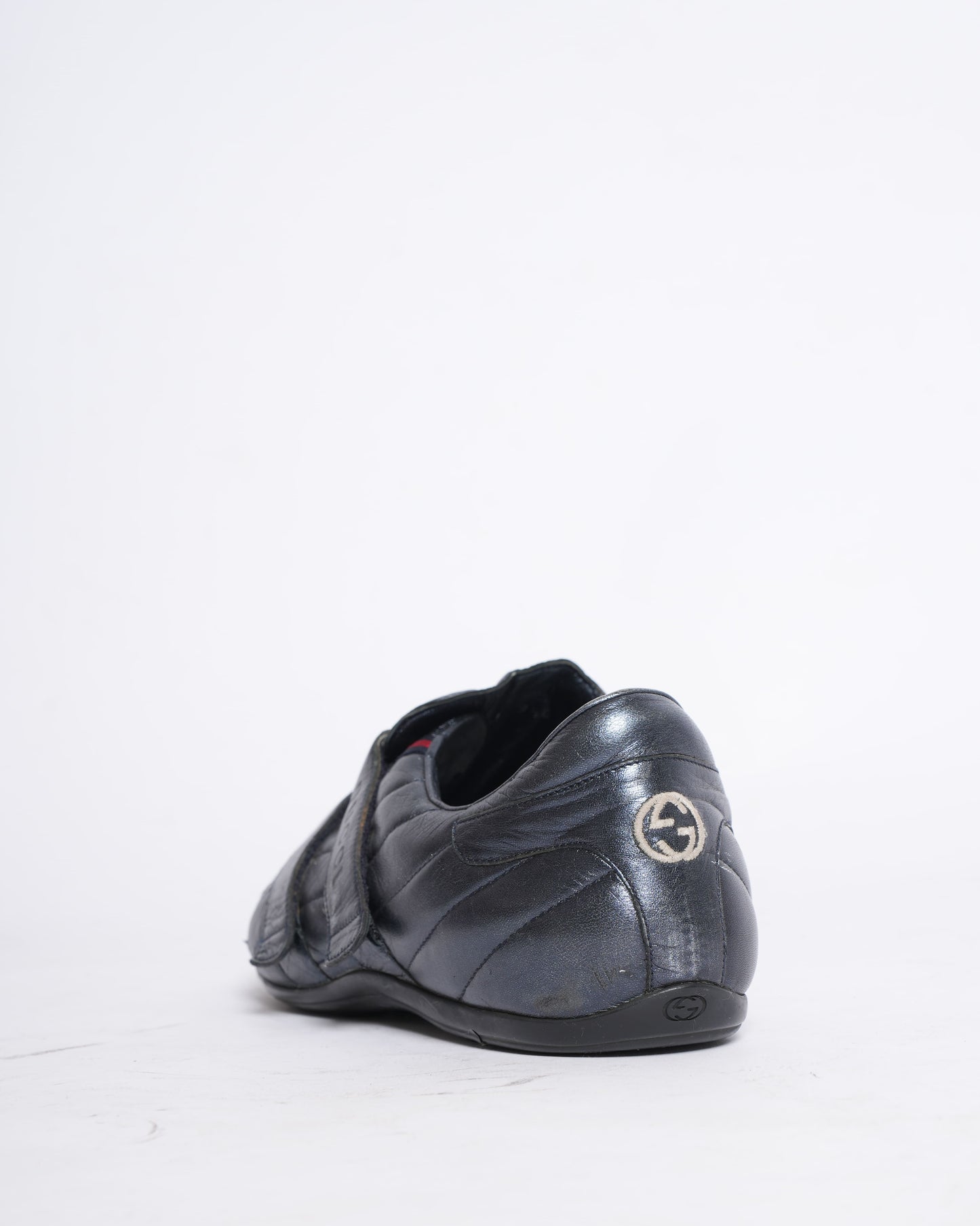 Gucci black leather hook and loop sneakers