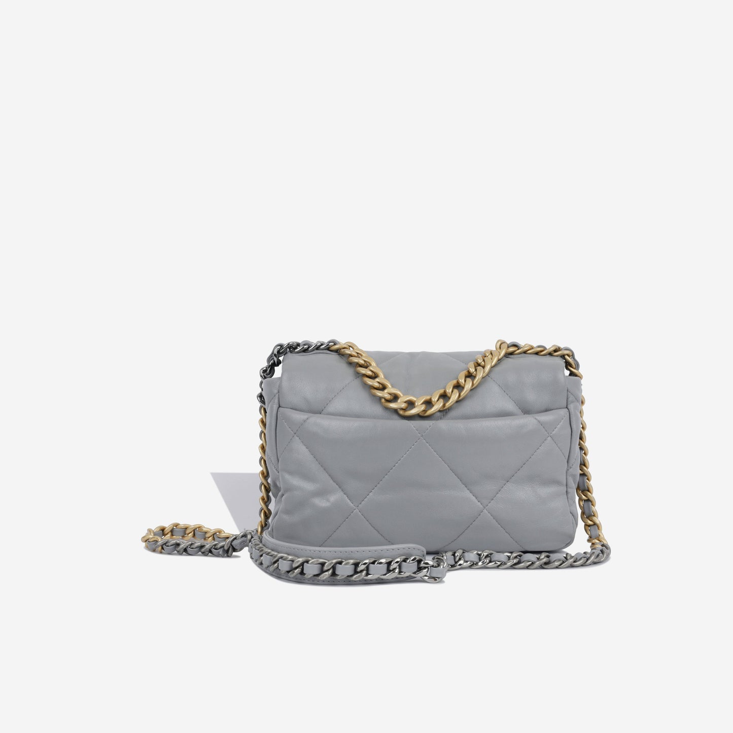 Chanel Chanel 19 - Small