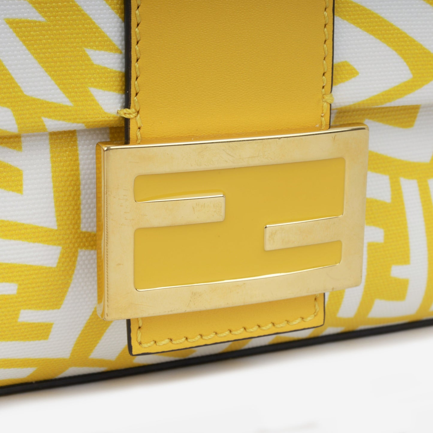 Fendi Baguette Shoulder Bag - Ewore Bags