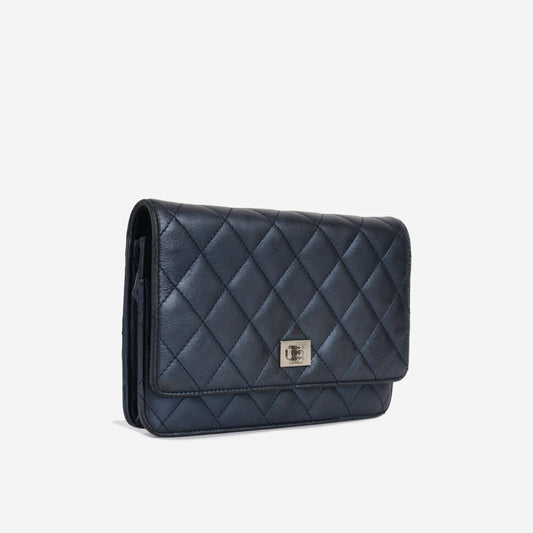 Chanel Re-issue Wallet on Chain