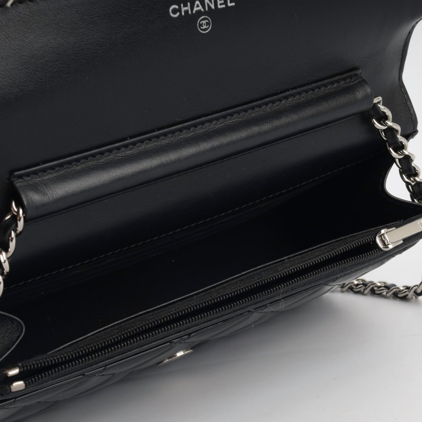 Chanel Classic Wallet on Chain