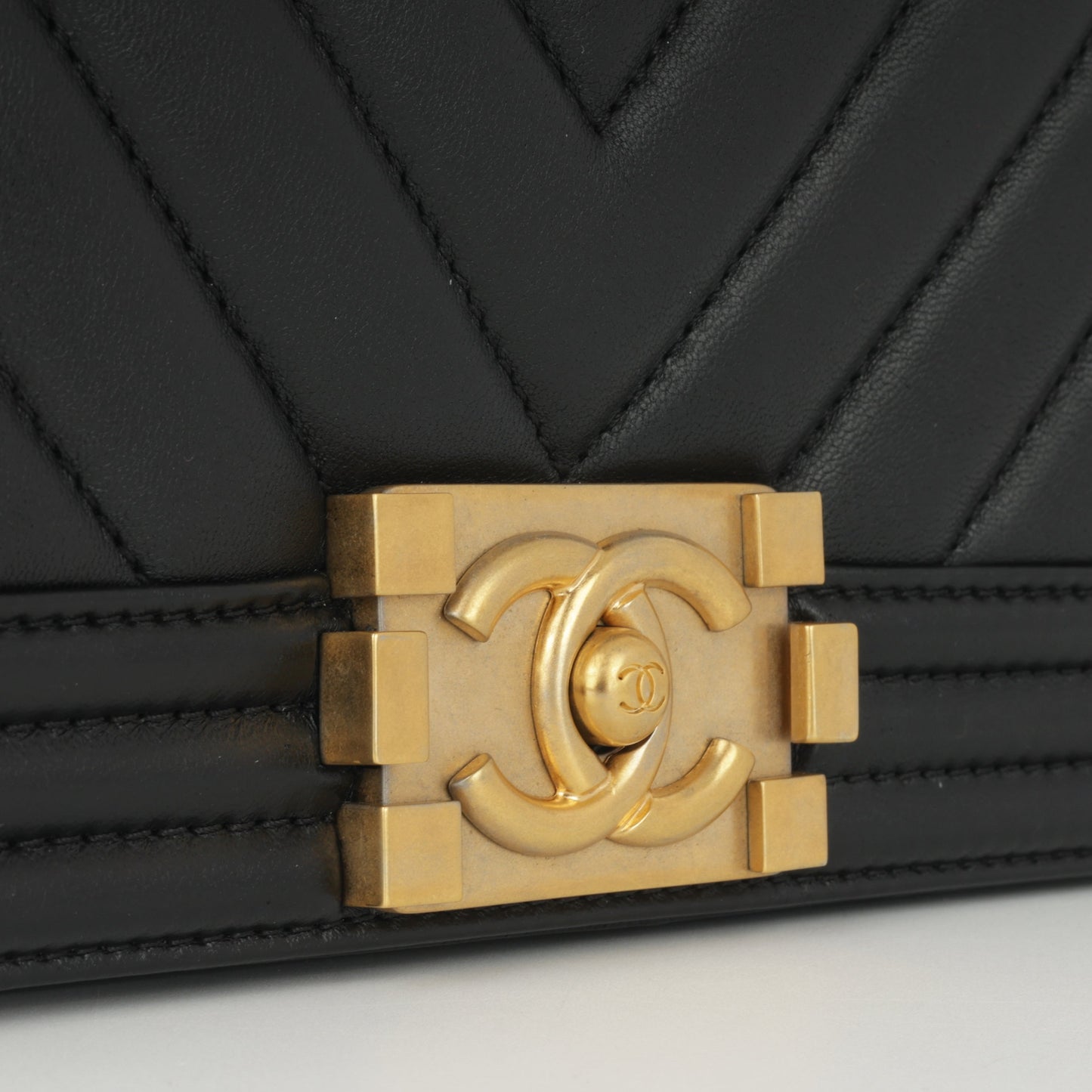 Chanel Boy Bag - Old Medium