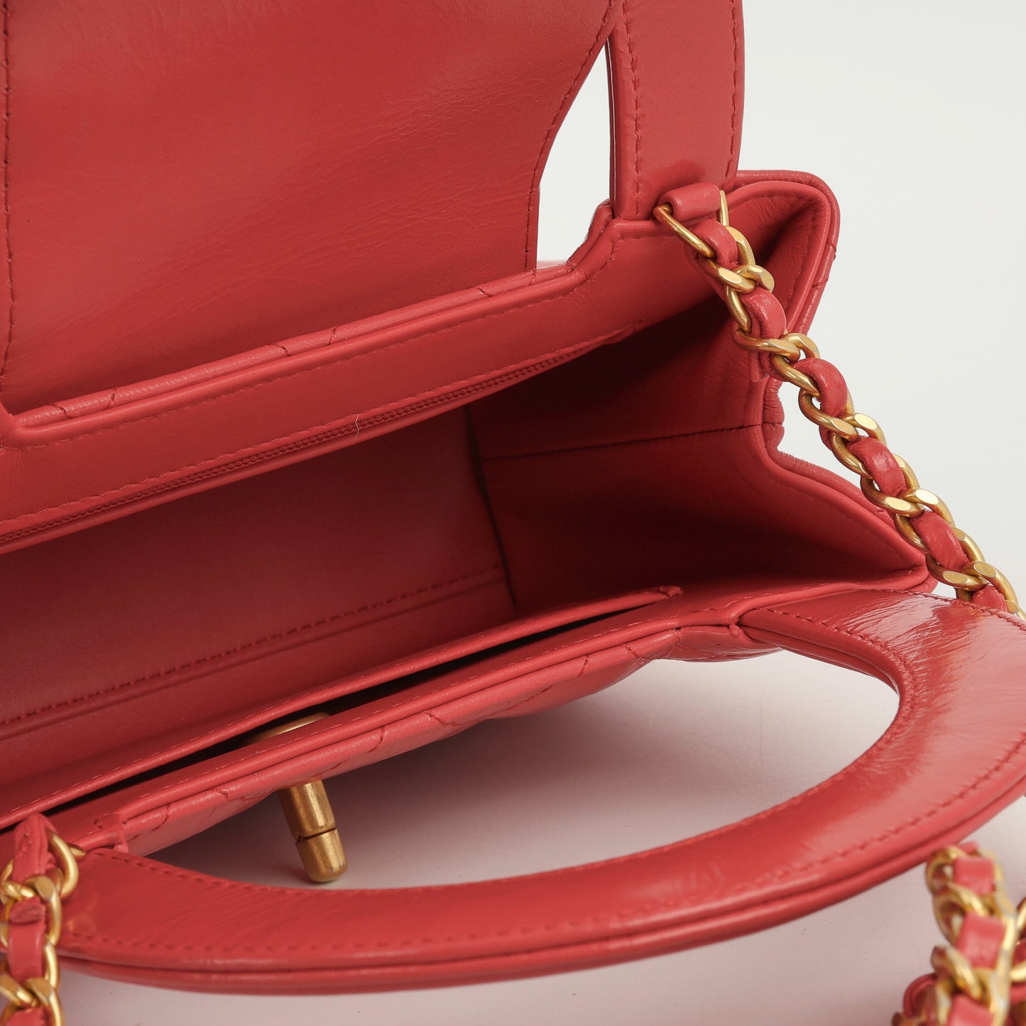 Chanel Small Kelly Re-Edition - Red Crumpled Calfskin | Gold Hardware