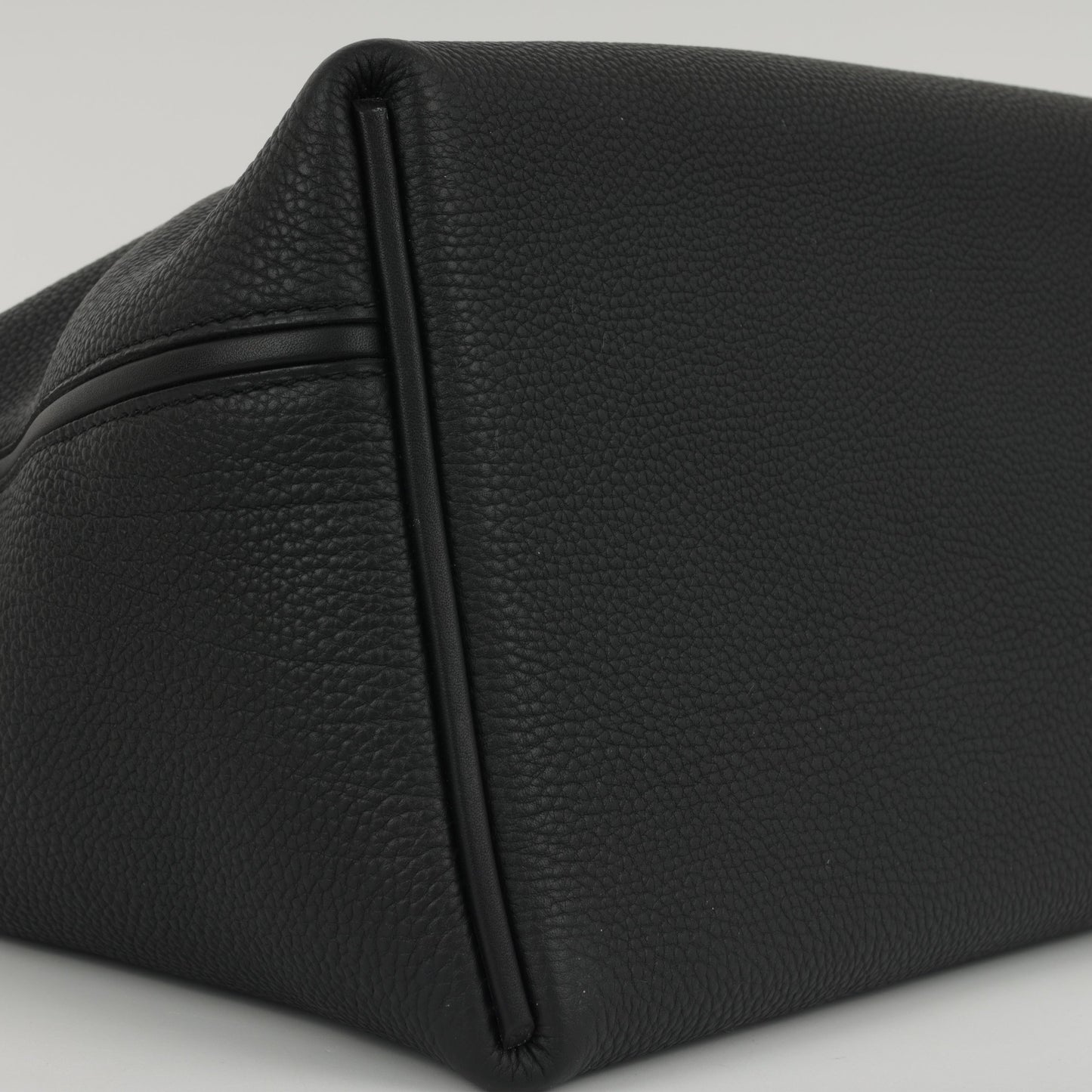 Hermés 24/24 35 - Black Togo / Swift Leather | Gold Hardware