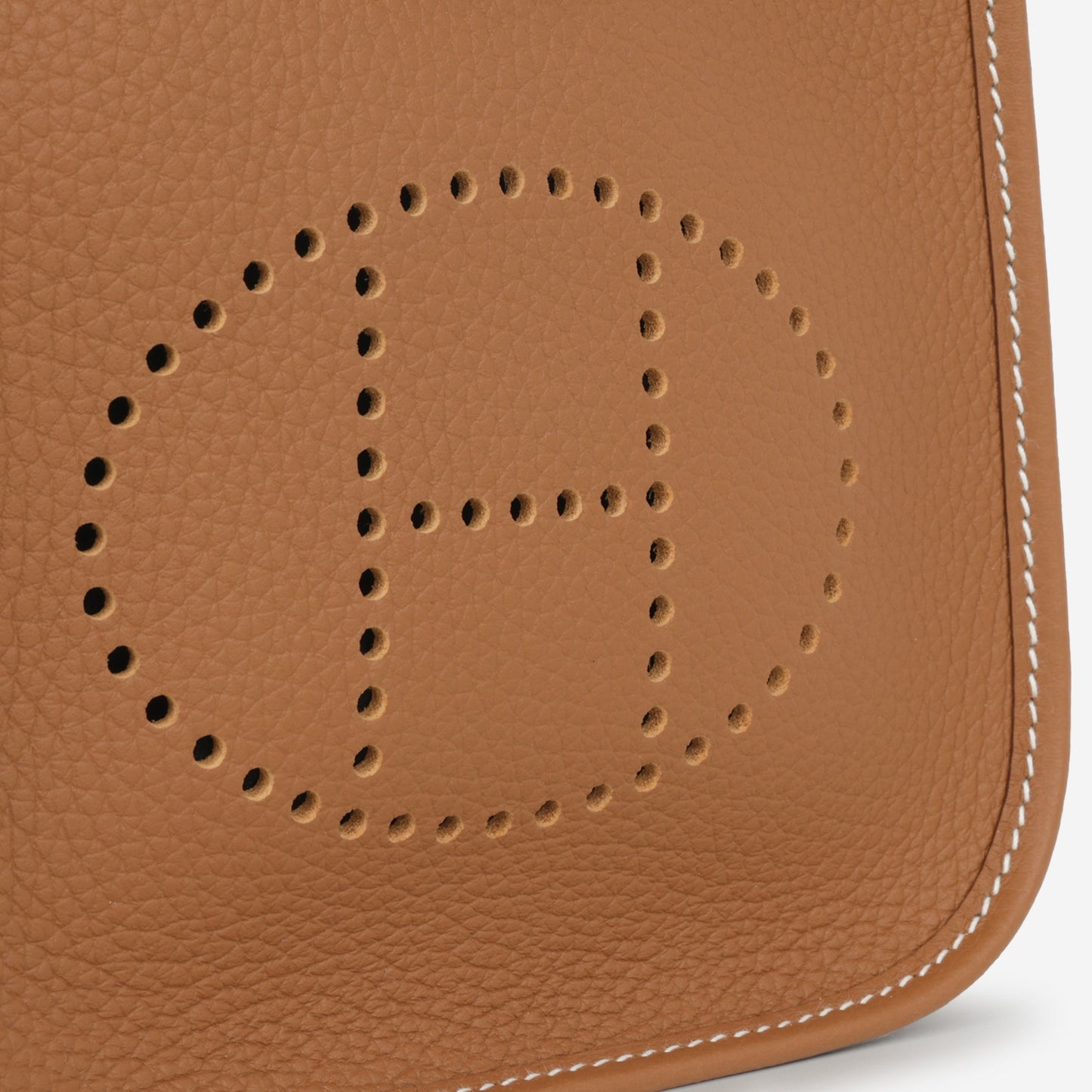 Hermès Mini Evelyne 16 - Gold Clemence | Gold Hardware
