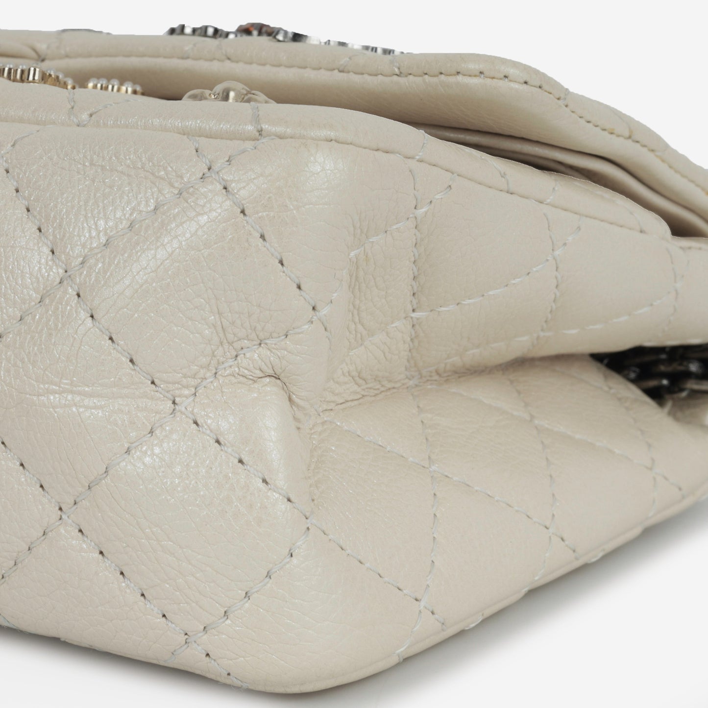 Chanel 2.55 Re-issue 225 Lucky Charms - Ivory Calfskin | Rhodium Hardware