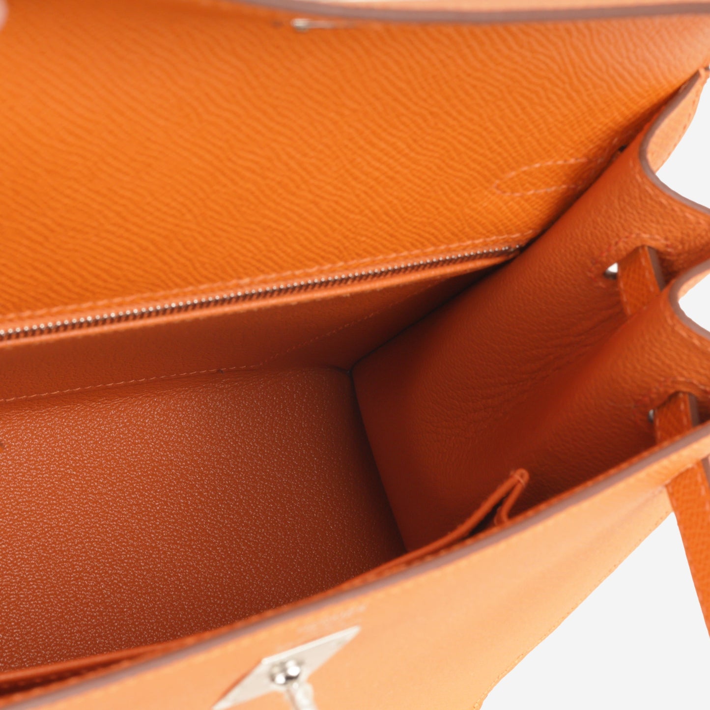 Hermès Kelly 25 - Orange Epsom | Palladium Hardware (NWT)