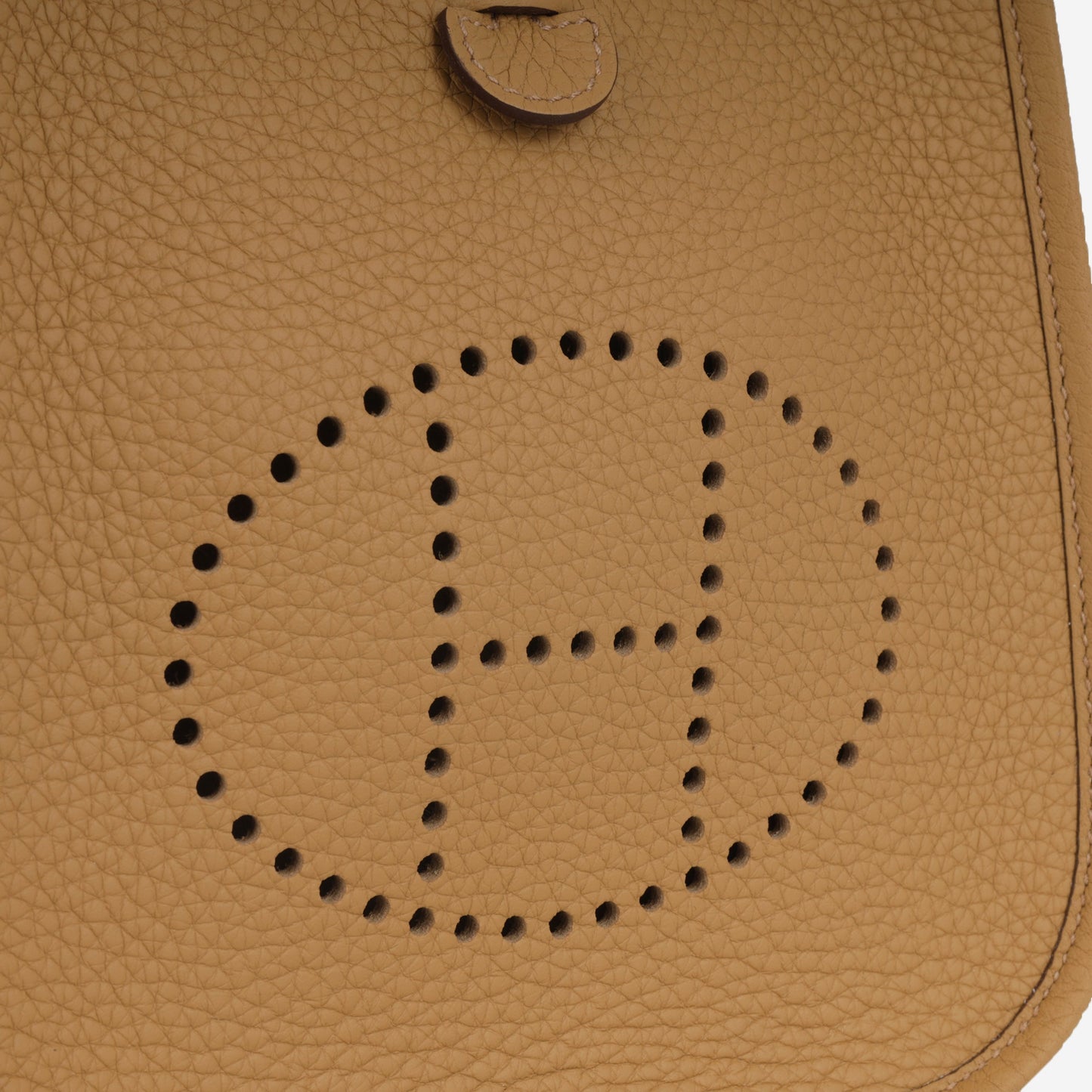 Hermès Mini Evelyne 16 - Biscuit Clemence / Nata Strap | Palladium Hardware