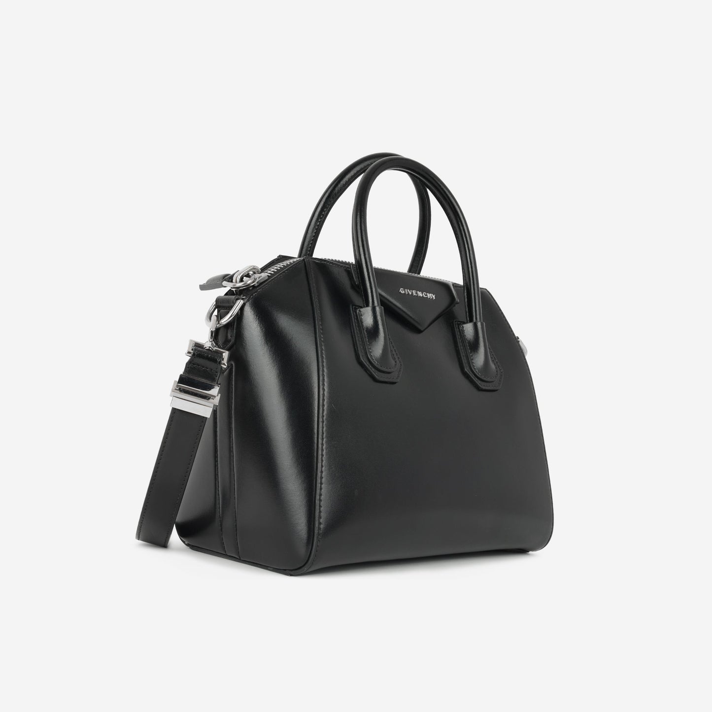 Givenchy Givenchy Medium Antigona - Black Calfskin | Silver Hardware