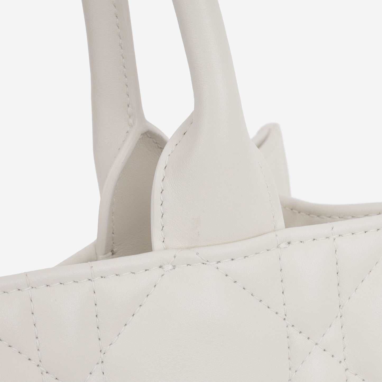 Dior Medium Book Tote - Latte Cannage Calfskin | Champagne Gold Hardware
