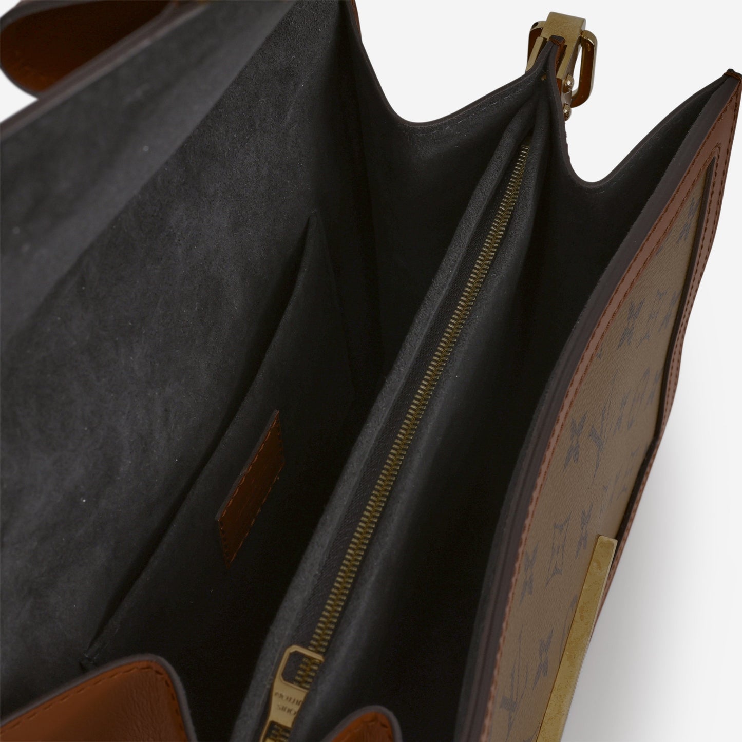 Louis Vuitton Dauphine MM - Reverse Monogram | Gold Hardware