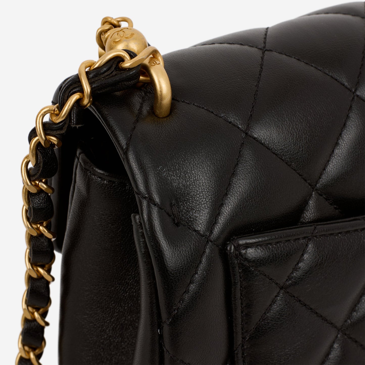 Chanel 24P Pearl Twist Flap - Black Lambskin | Gold Hardware