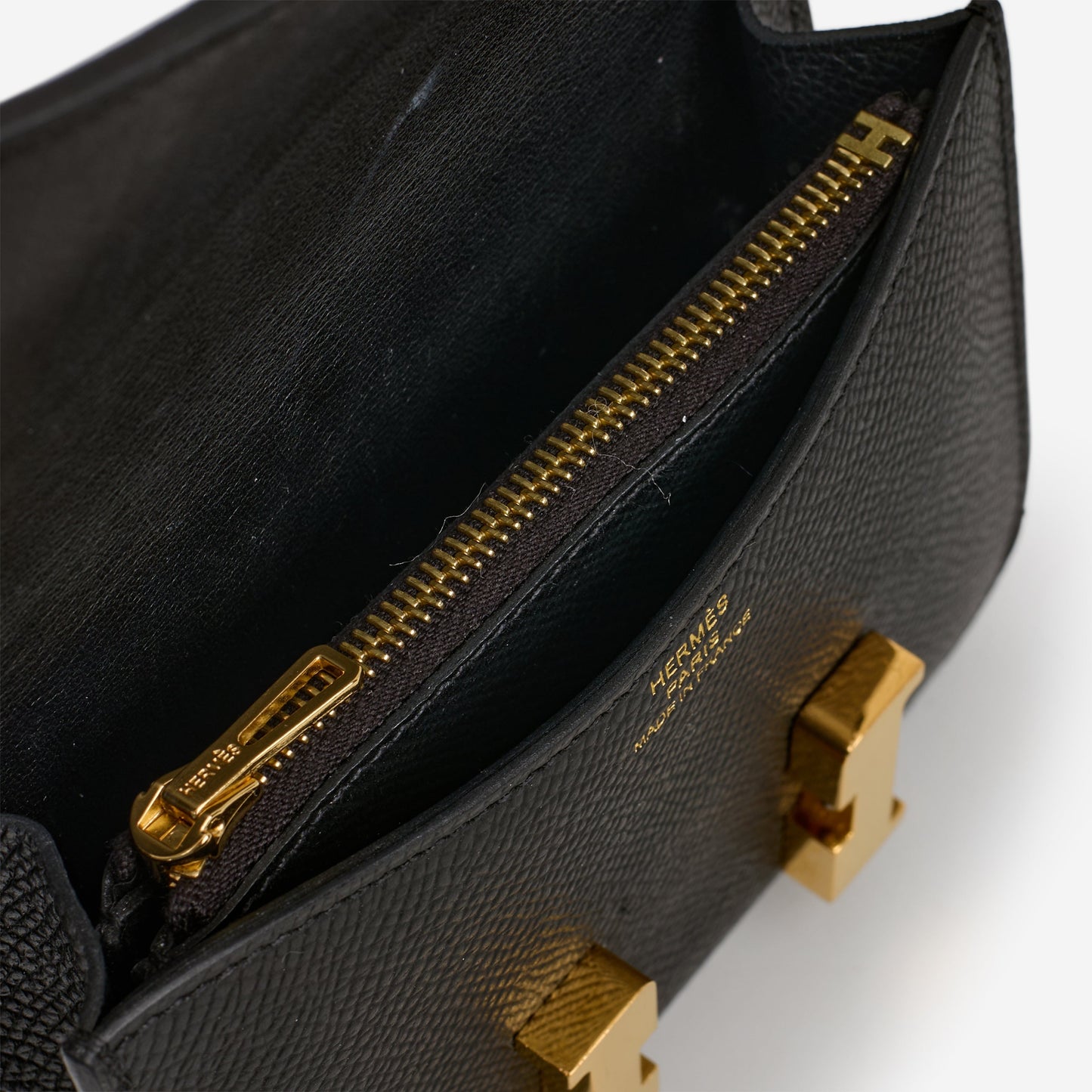 Hermès Constance Slim Wallet - Noir Epsom | Gold Hardware