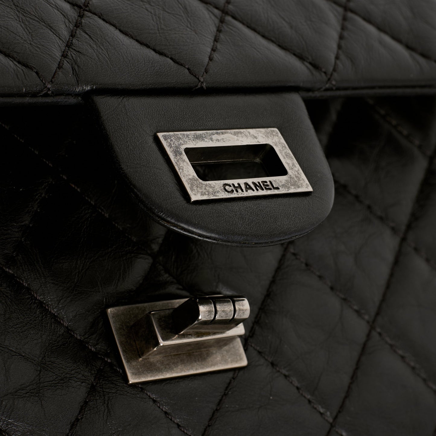 Chanel 2.55 Reissue 226 - Black Crumpled Calfskin | Ruthenium Hardware