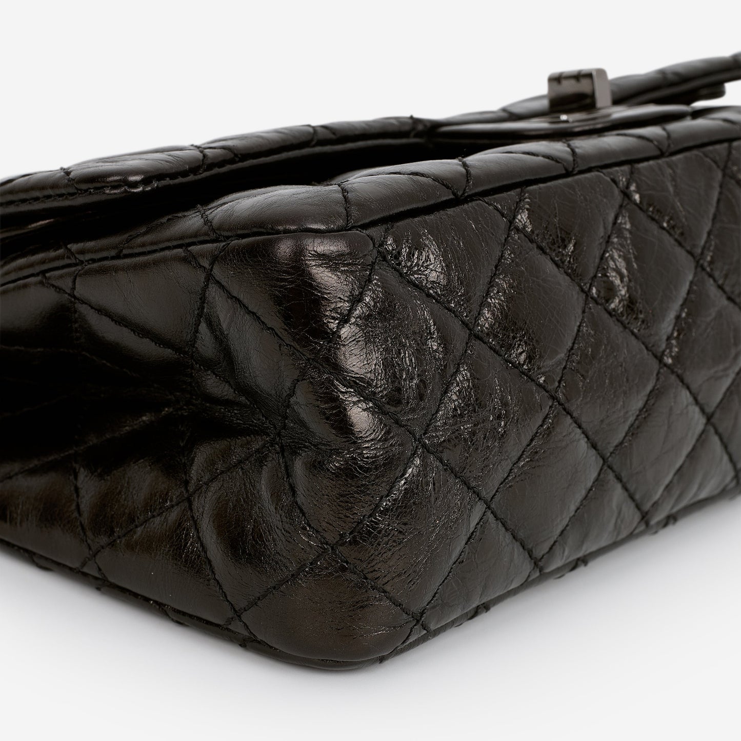 Chanel 2.55 Reissue 225 - Black Glazed Crumpled Calfskin | Gunmetal Hardware