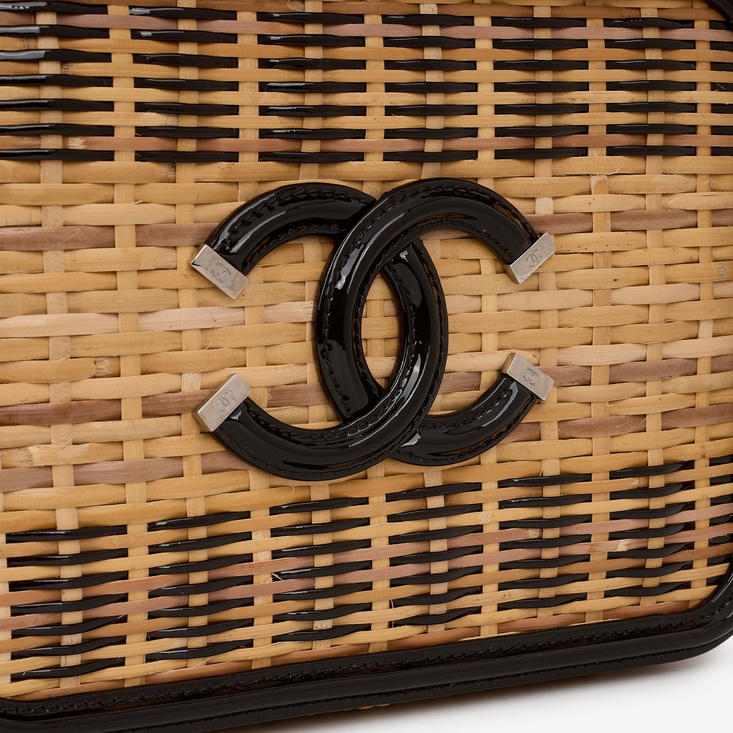 Chanel Medium Filigree CC Vanity Case - Beige/Black Patent | Silver Hardware