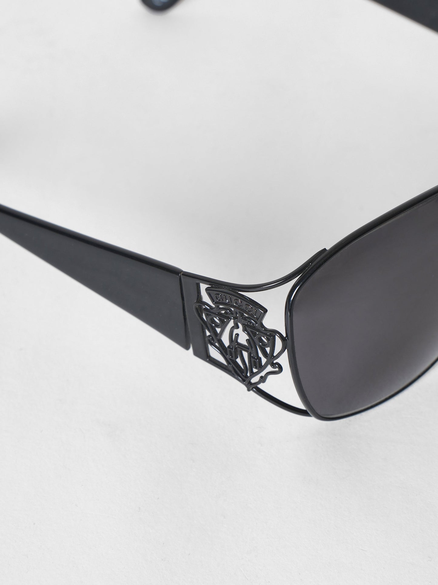 Gucci 2006   Square Black Sunglasses (Womens)