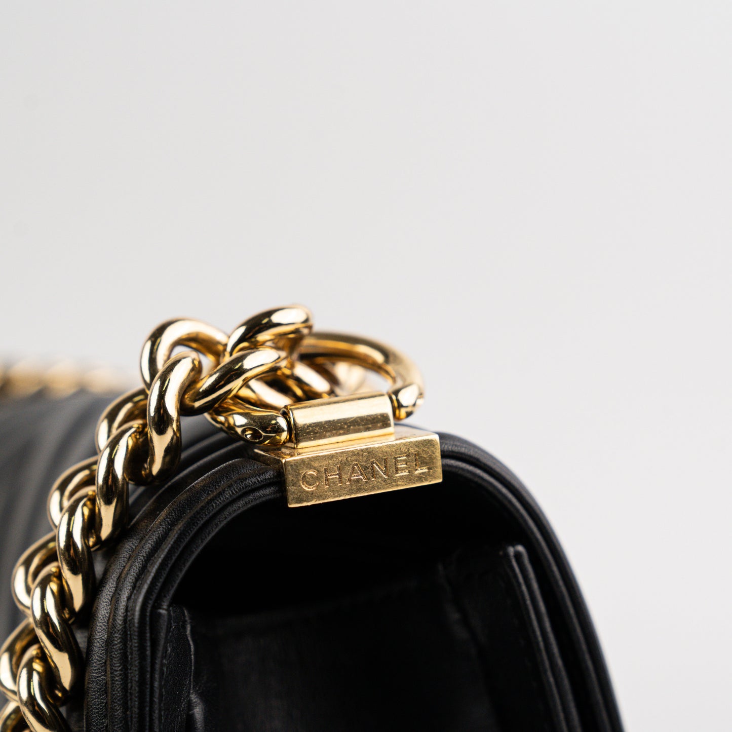 Chanel Old Medium Boy Chevron Black