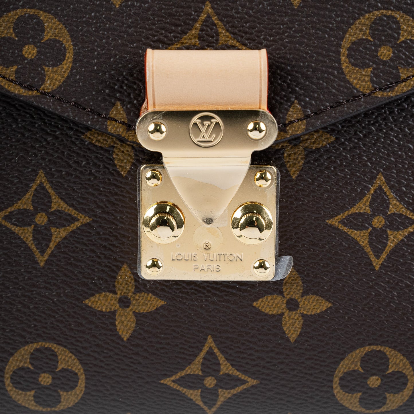 Louis Vuitton Pochette Metis Monogram Crossbody Bag