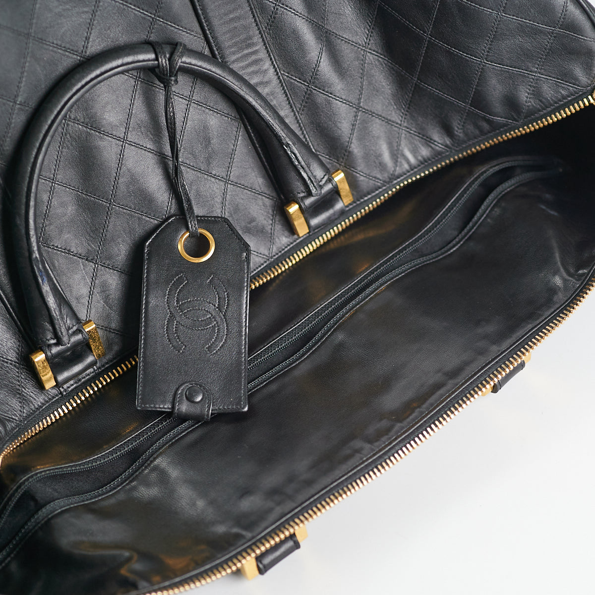 Chanel Quilted Bag Black