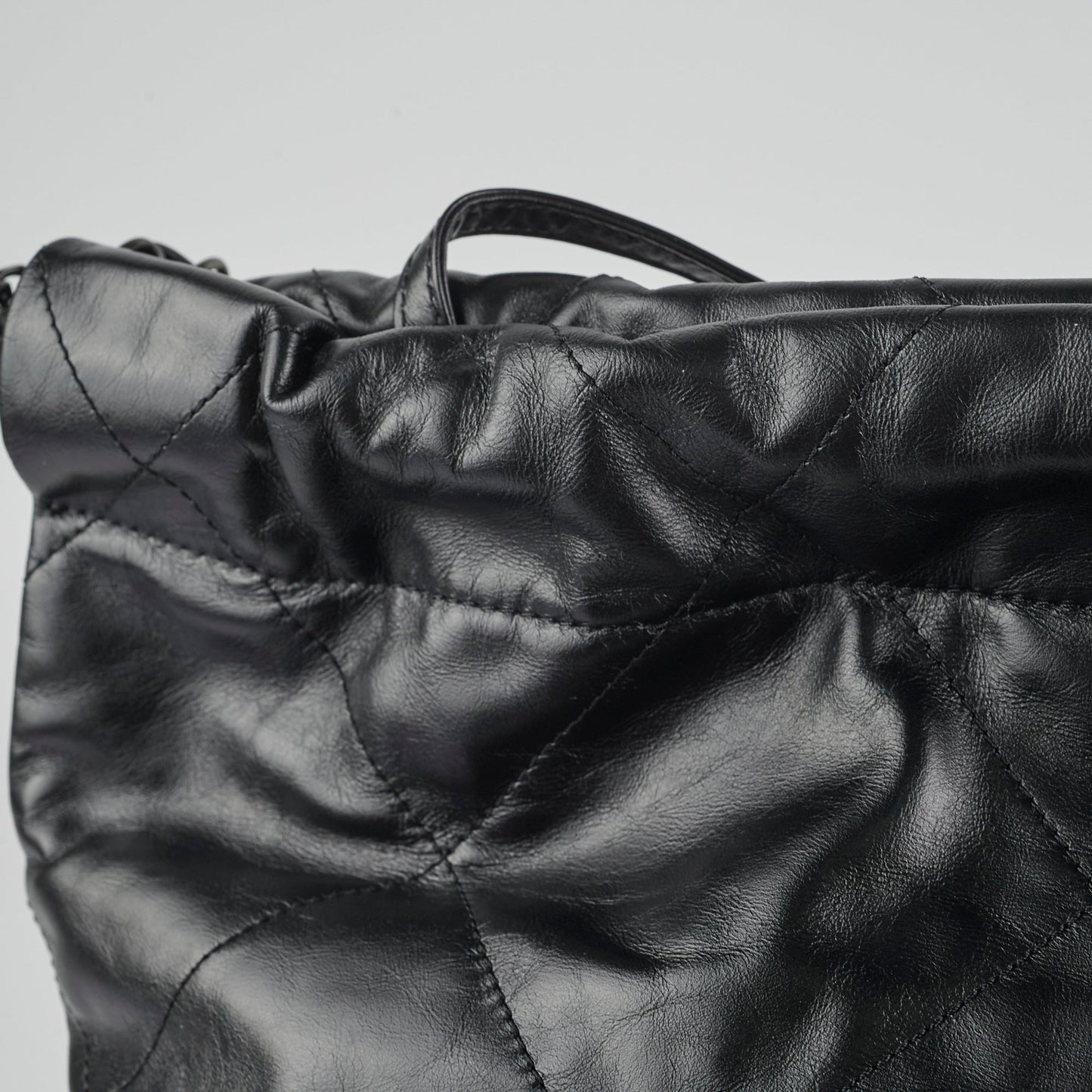 Chanel Small 22 Bag So black