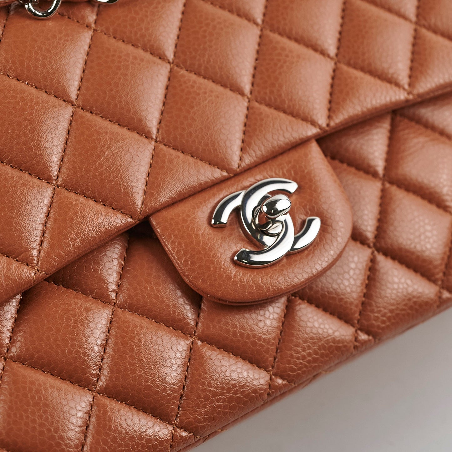 Chanel Classic Flap M/L Caramel