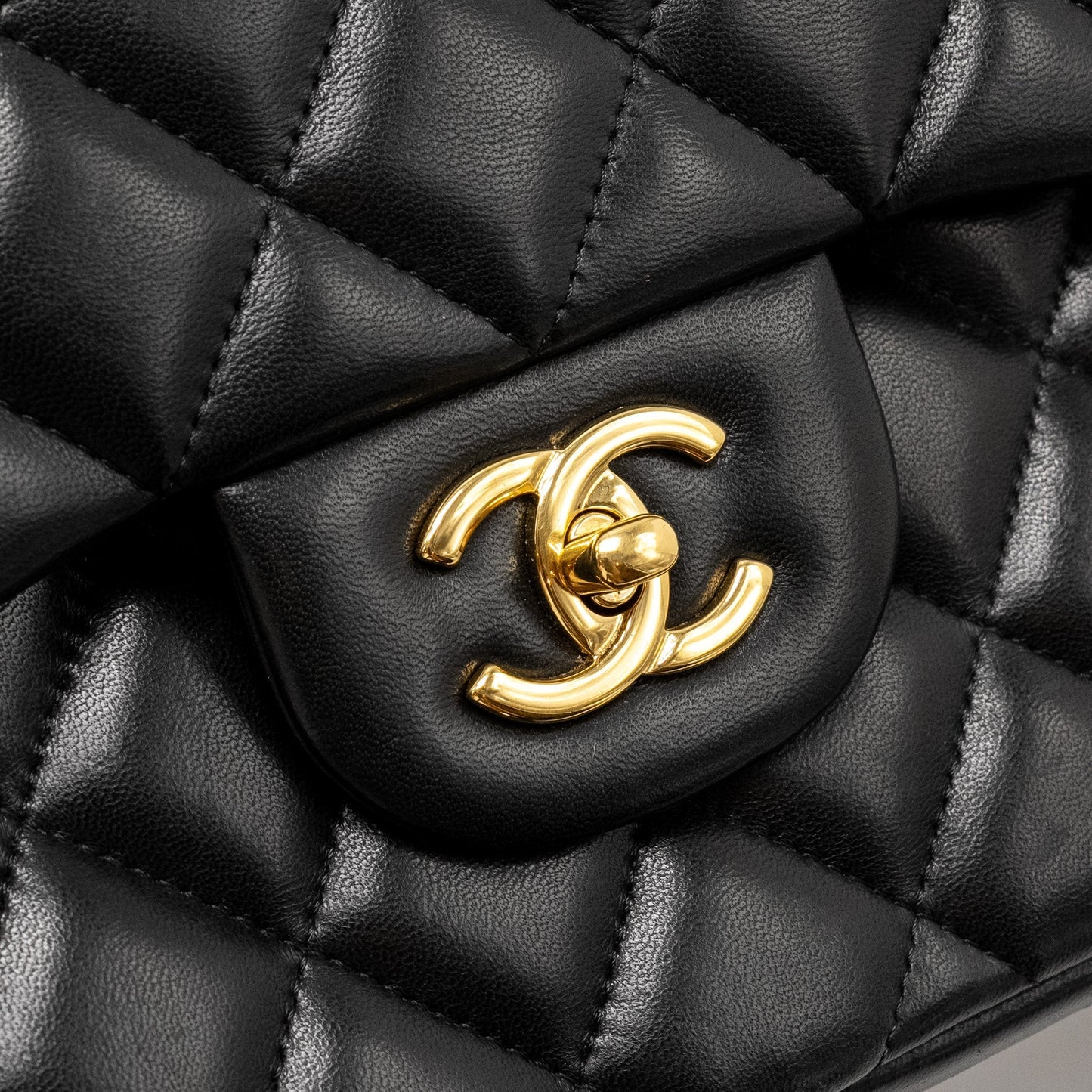 Chanel Jumbo Classic Double Flap Bag Lambskin BLACK