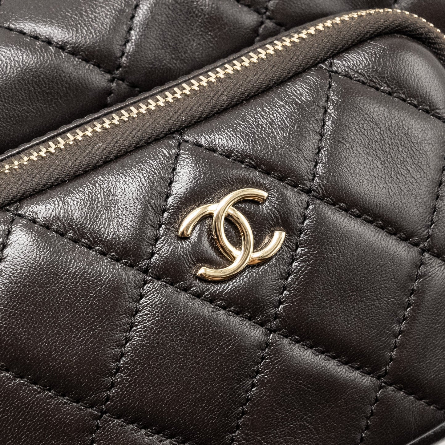 Chanel 24K Small Camera Case Bag Shiny Crumpled Lambskin Dark Brown L (Microchip)