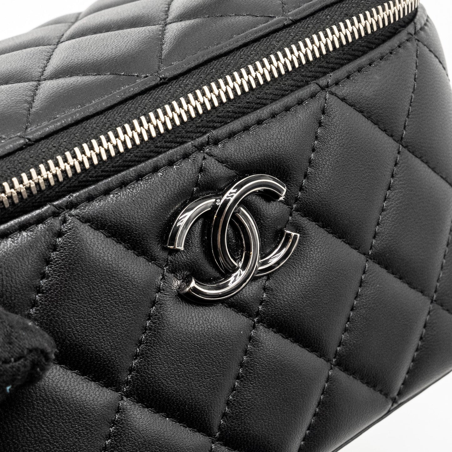 Chanel Top Handle Long Vanity Case Lambskin BLACK  (Microchip)