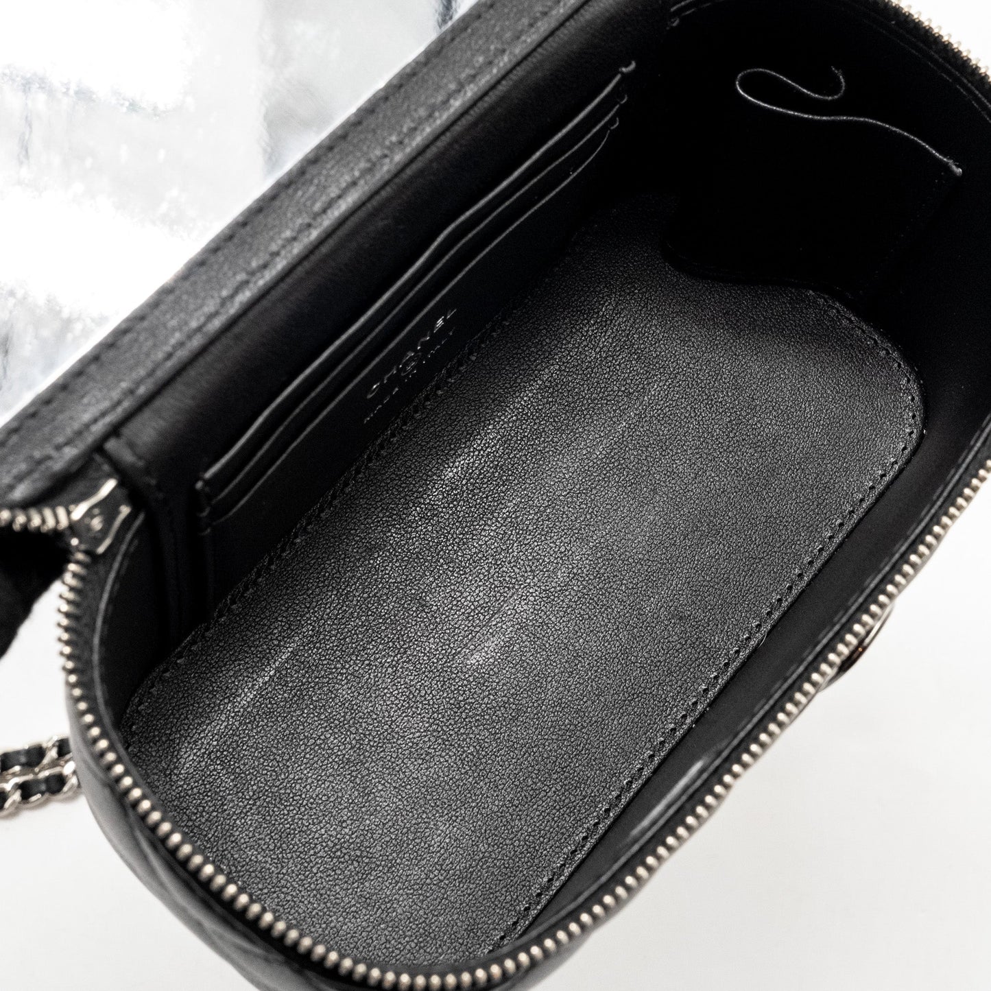 Chanel Top Handle Long Vanity Case Lambskin BLACK  (Microchip)