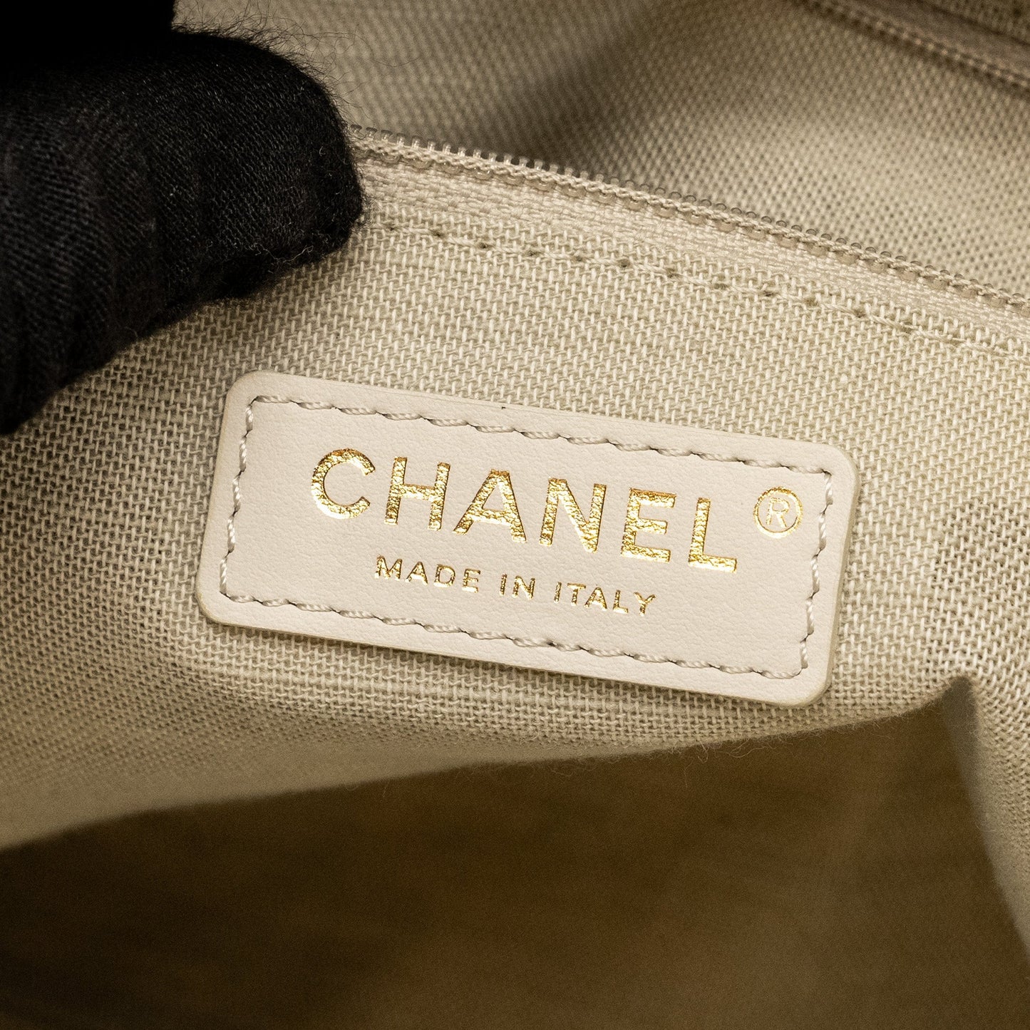 Chanel Small Deauville Shopping Tote Bag Calfskin/Fabric Light Beige L (microchip)