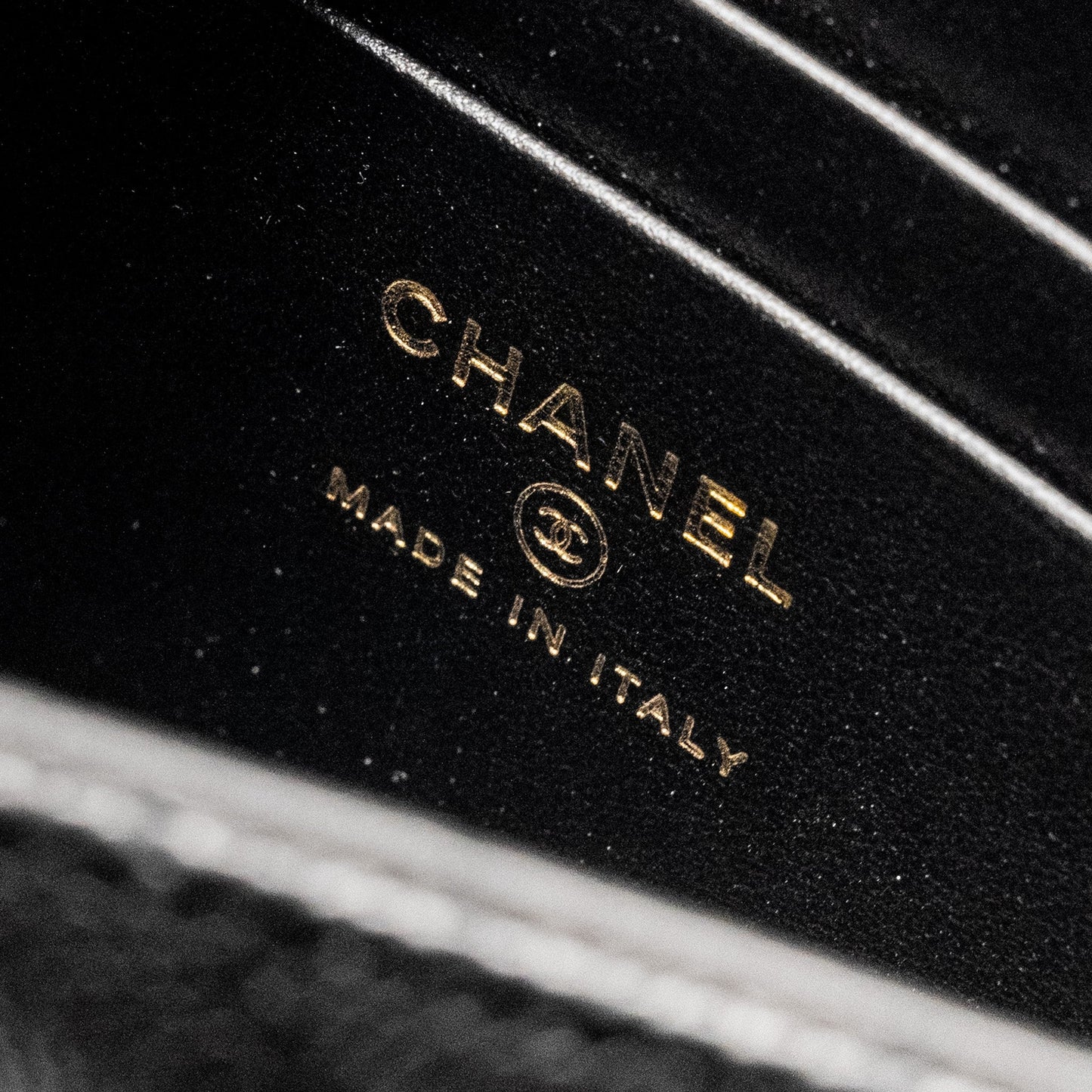 Chanel Top Handle Mini Flap Bag with Chain caviar black L (microchip)