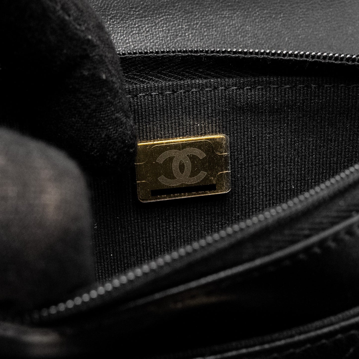 Chanel Pearl Detailed Top Handel Wallet On Chain Lambskin Black L (Microchip)