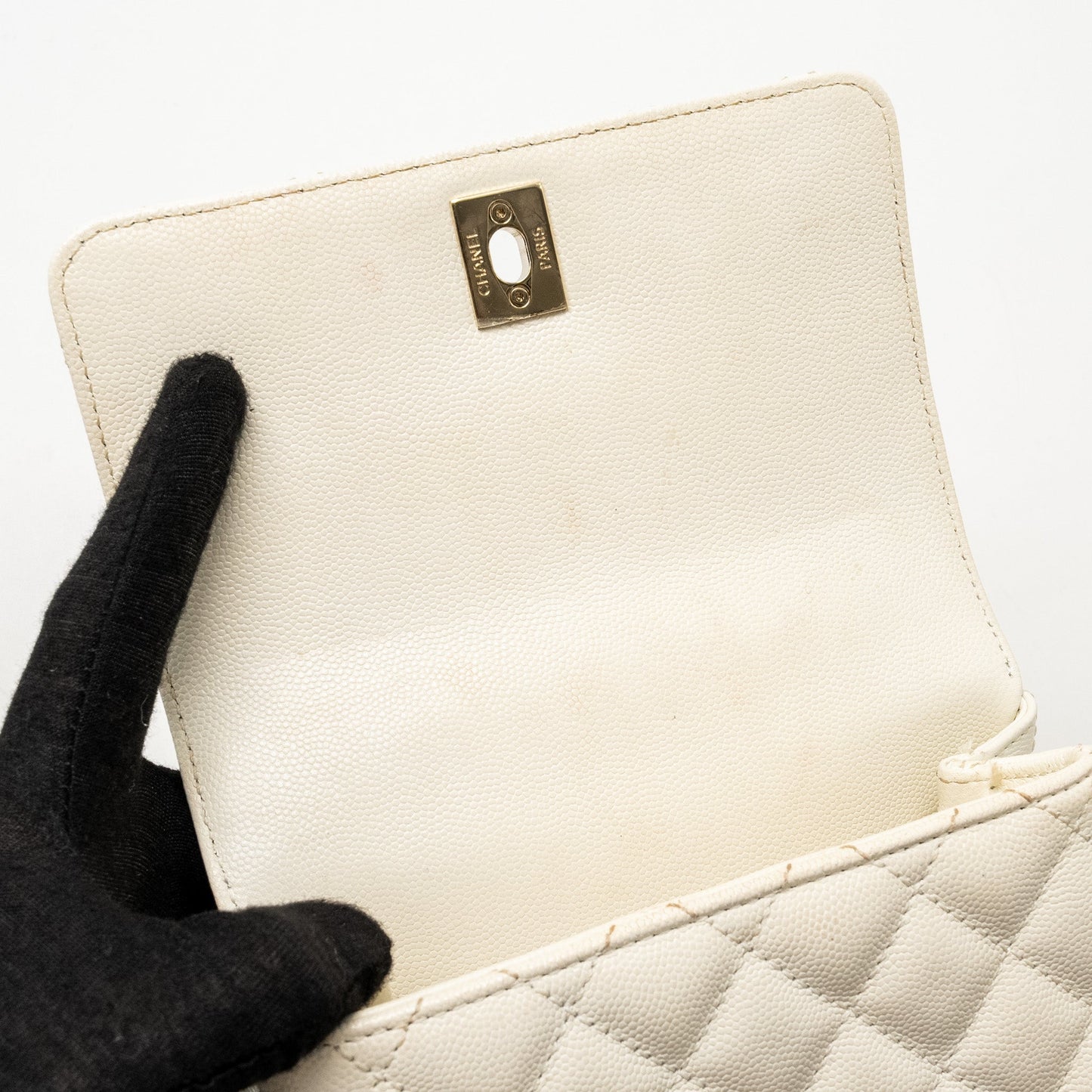Chanel Mini Coco Handle Caviar White L (Microchip)