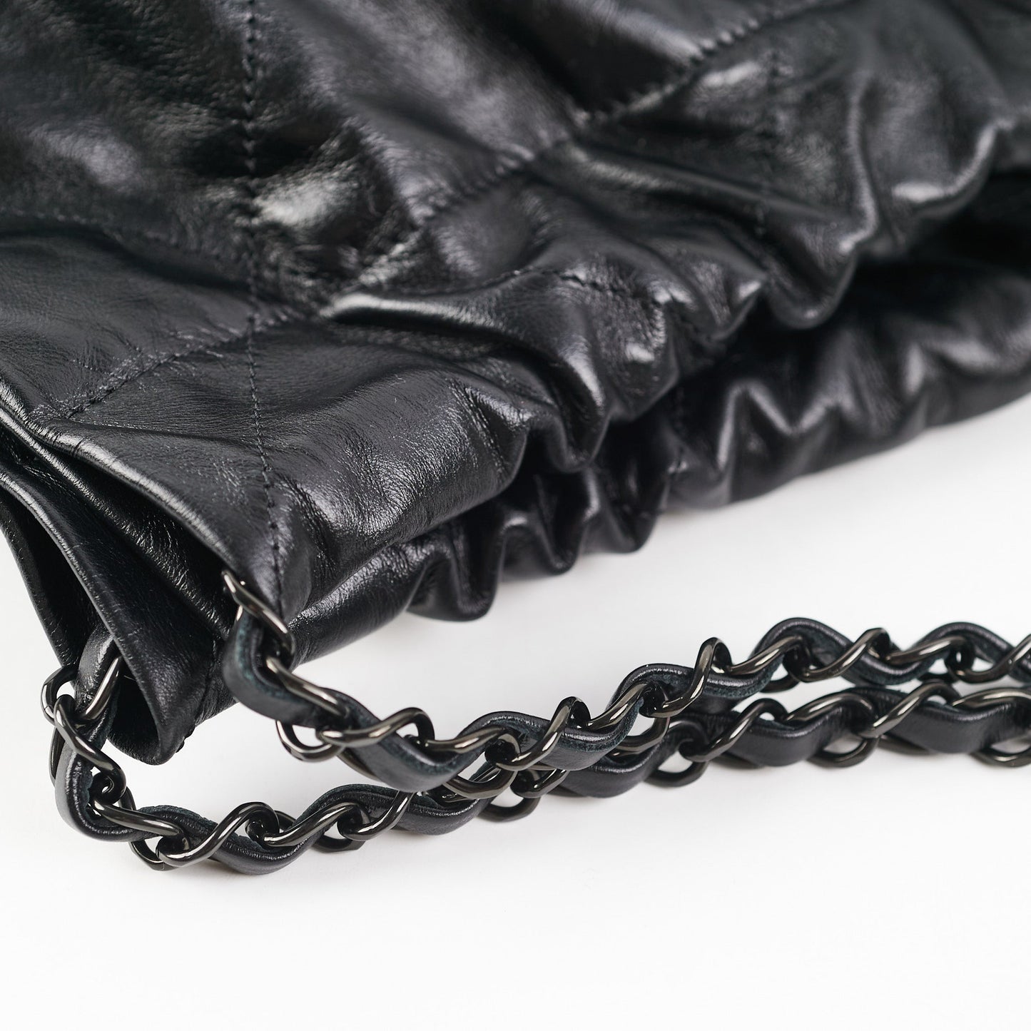Chanel 22 Handbag Medium So Black (Microshipped)