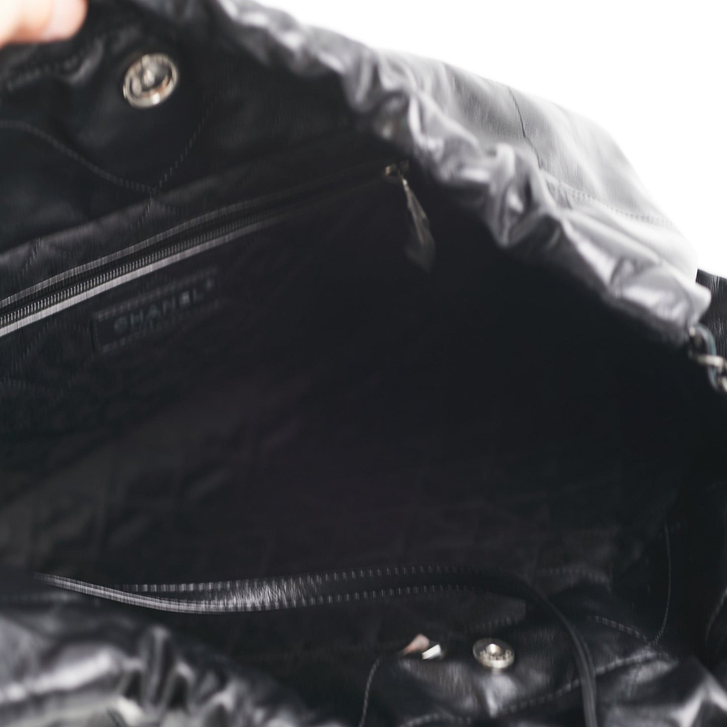 Chanel 22 Handbag Medium So Black (Microshipped)