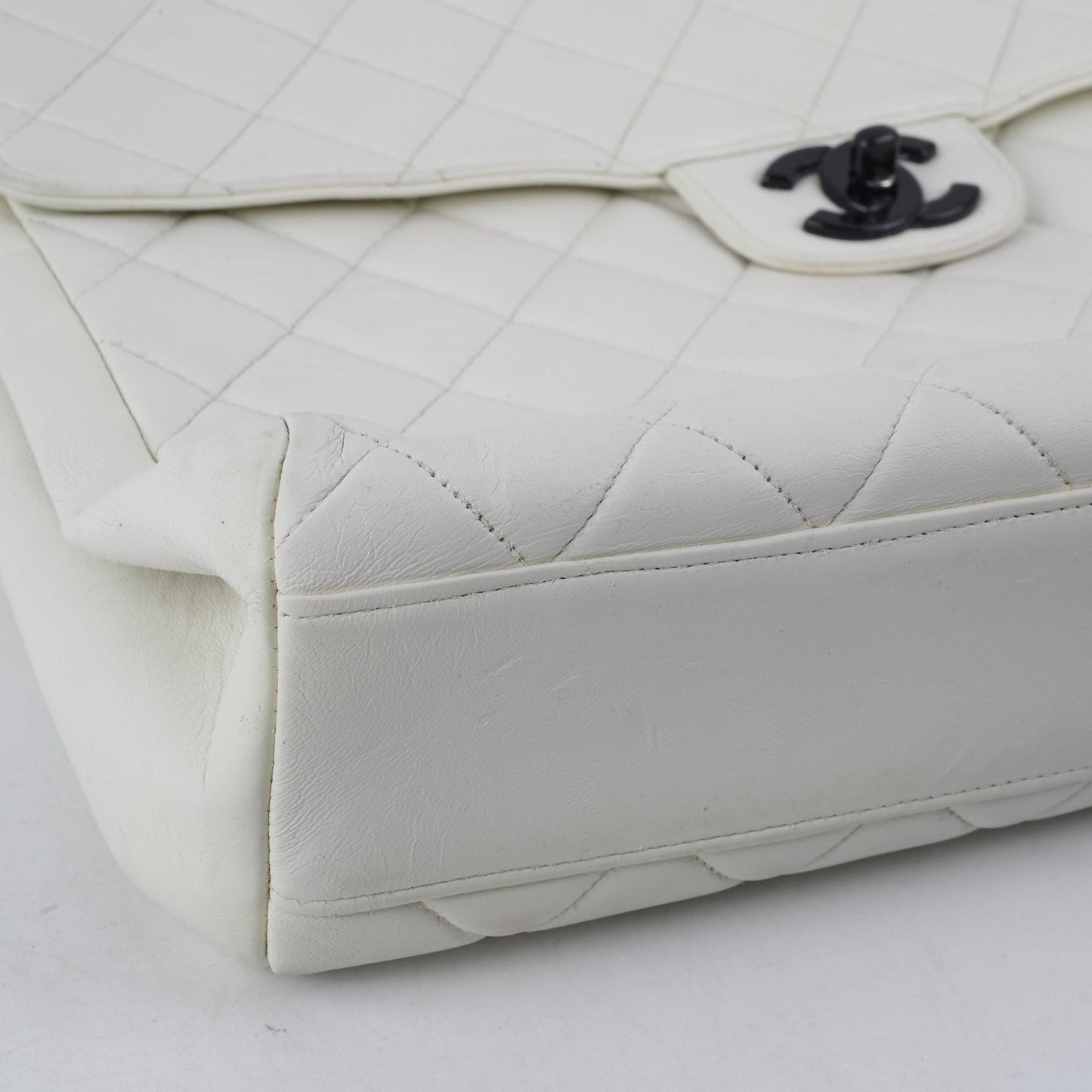 Chanel Matelasse Shoulder Bag White