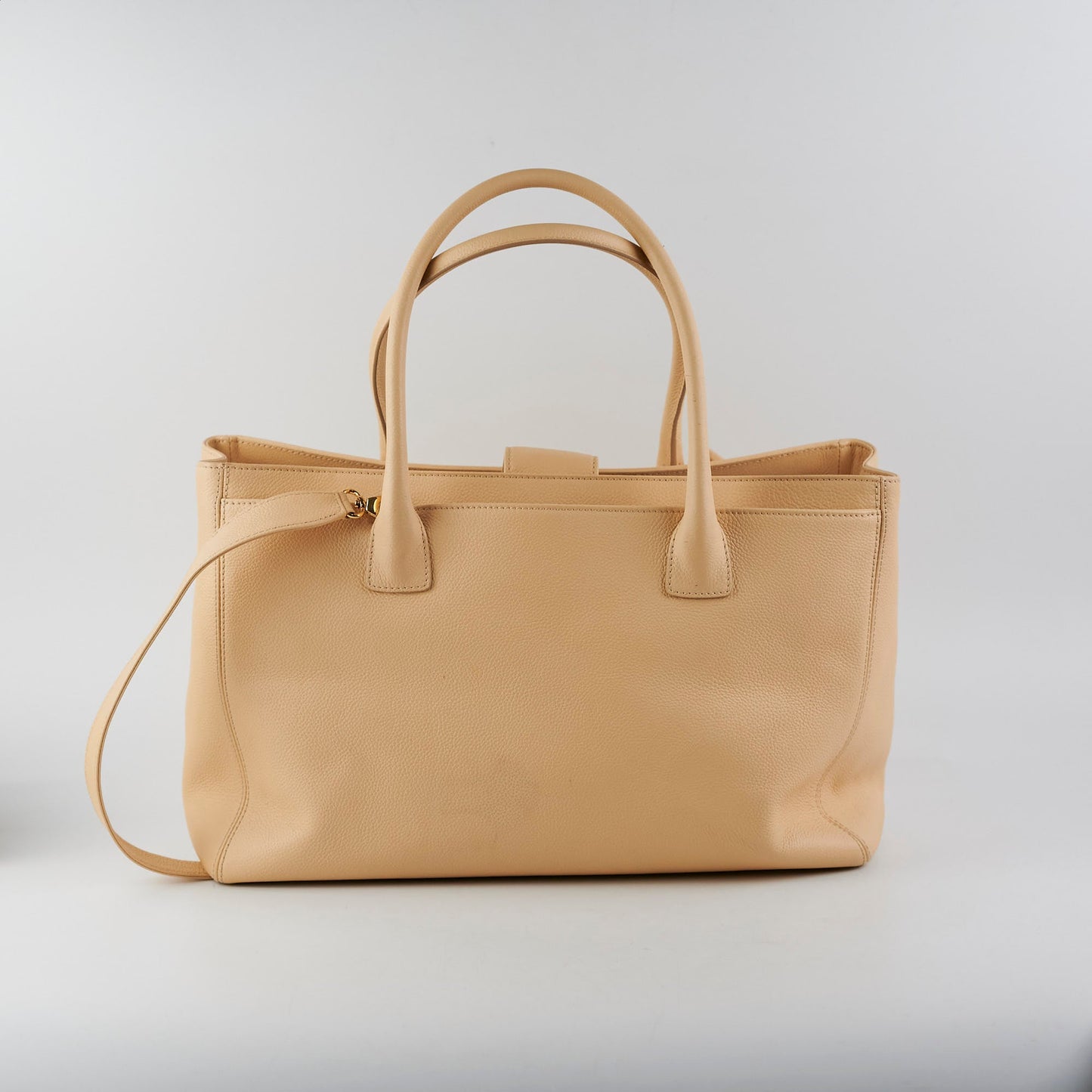Chanel Caviar Cerf Tote Large Beige
