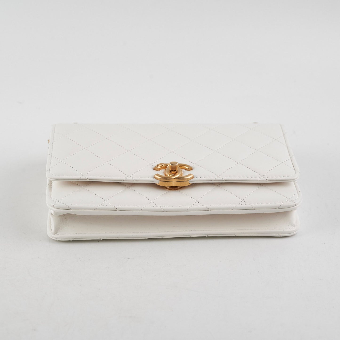 Chanel Seasonal Wallet On Chain WOC White
