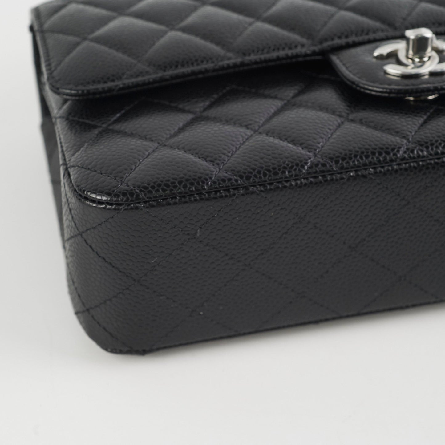 Chanel Medium Classic Flap Caviar Black (Microchip)