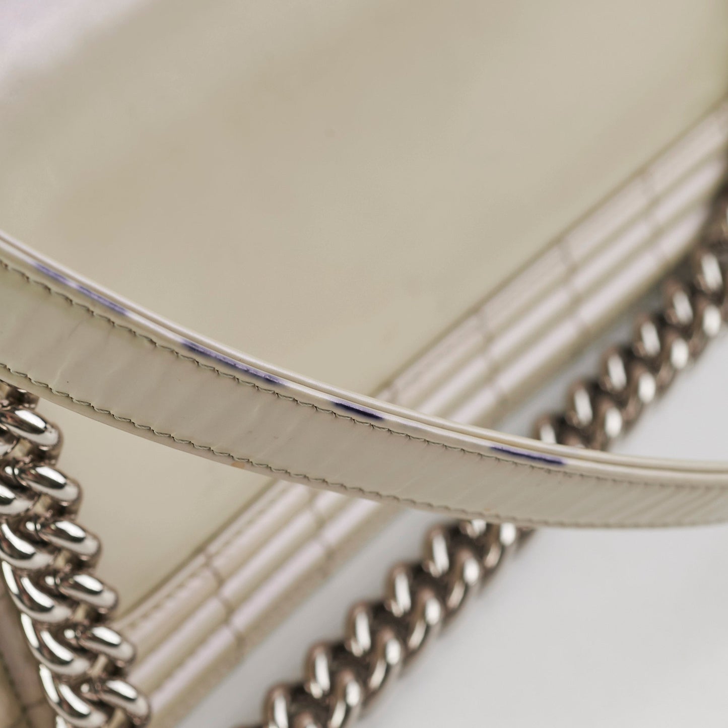 Chanel Boy Old Medium Iridiscent (Light grey)