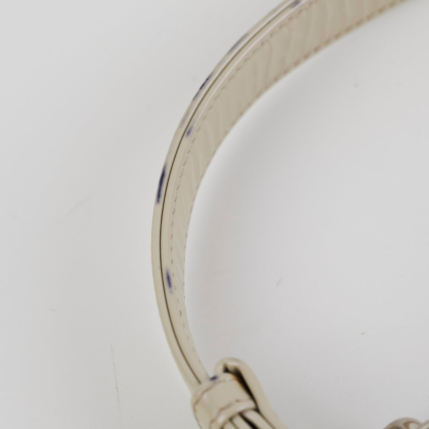 Chanel Boy Old Medium Iridiscent (Light grey)