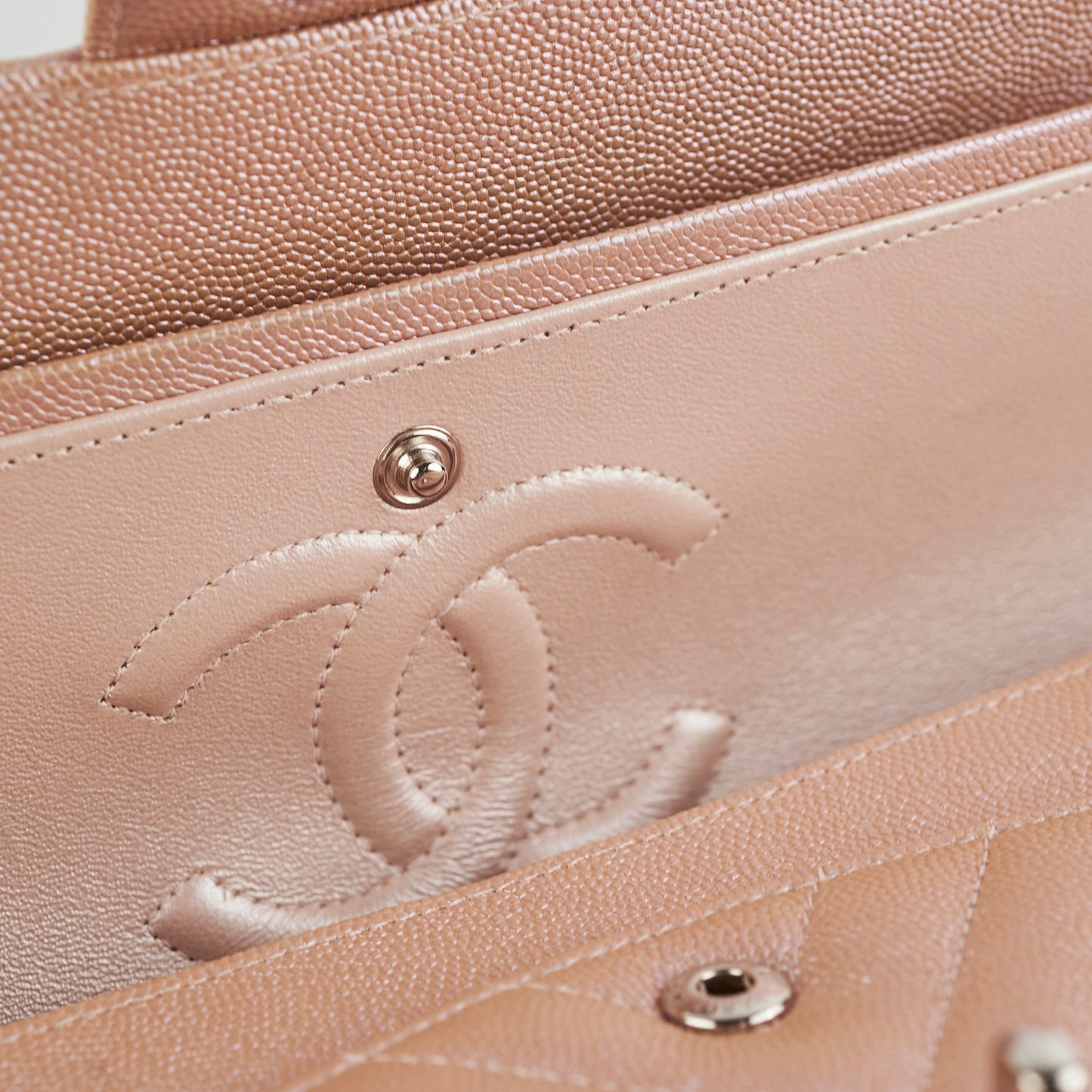 Chanel Medium Classic Double Flap Iridesent Rose Gold 18B