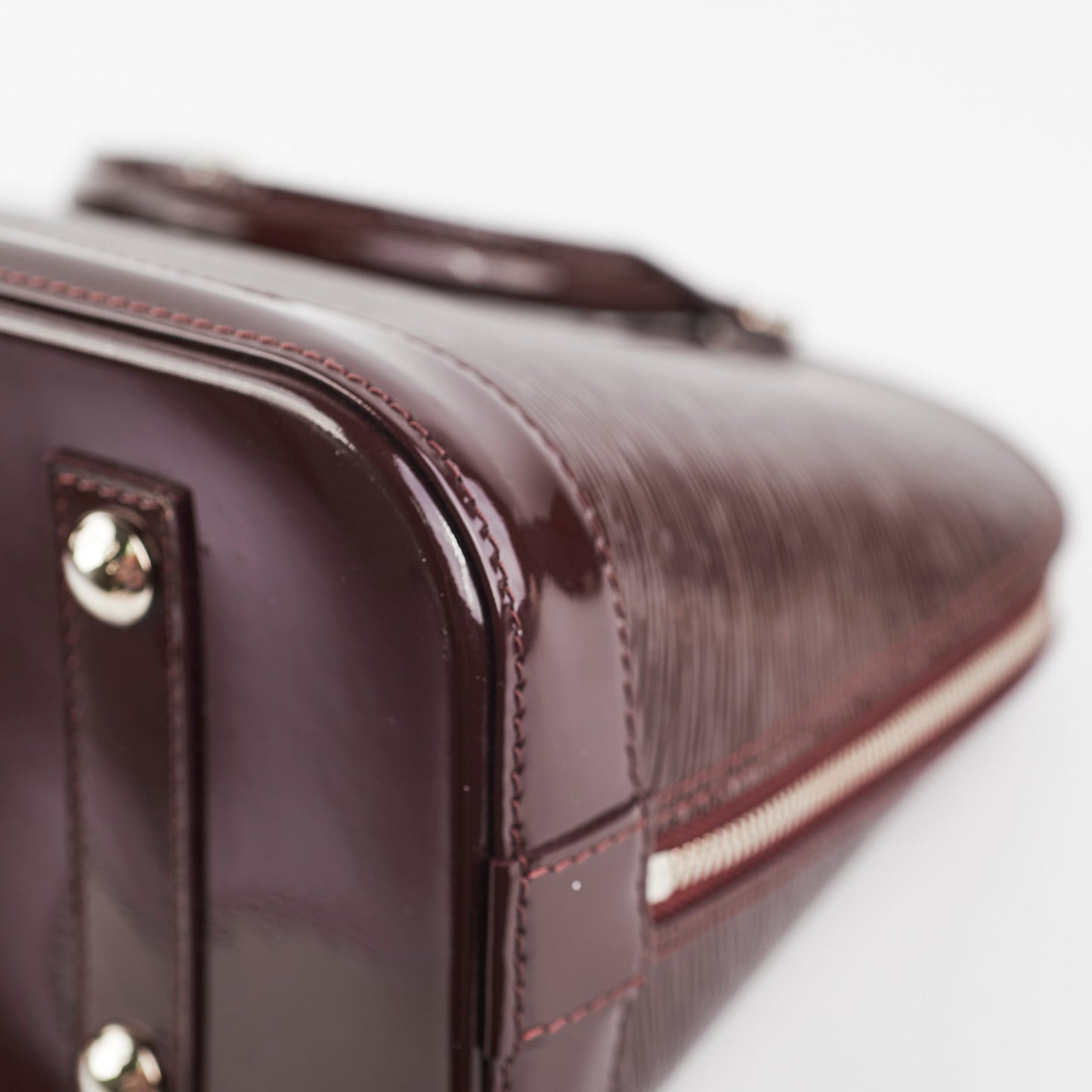 Louis Vuitton Paris LV Alma Burgundy Epi Patent Leather Bag PM