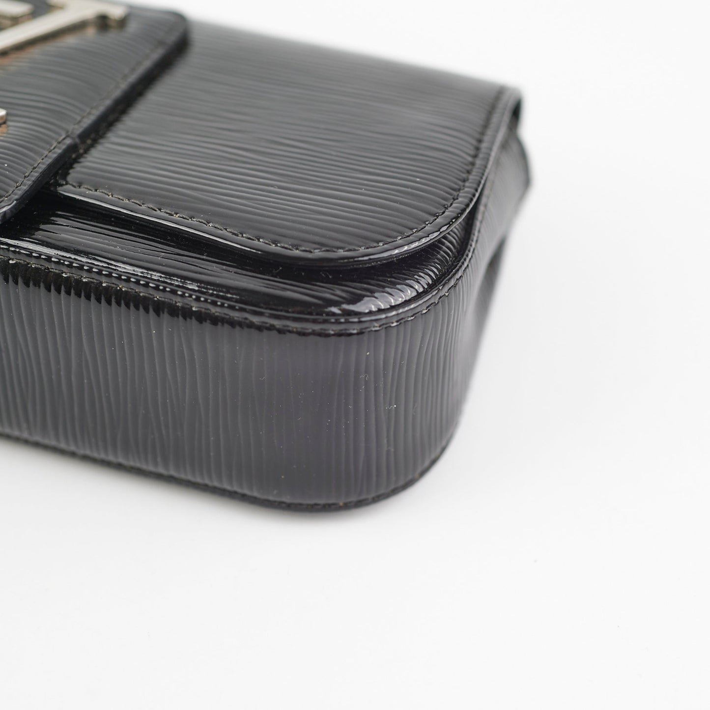 Louis Vuitton Sobe Clutch Black