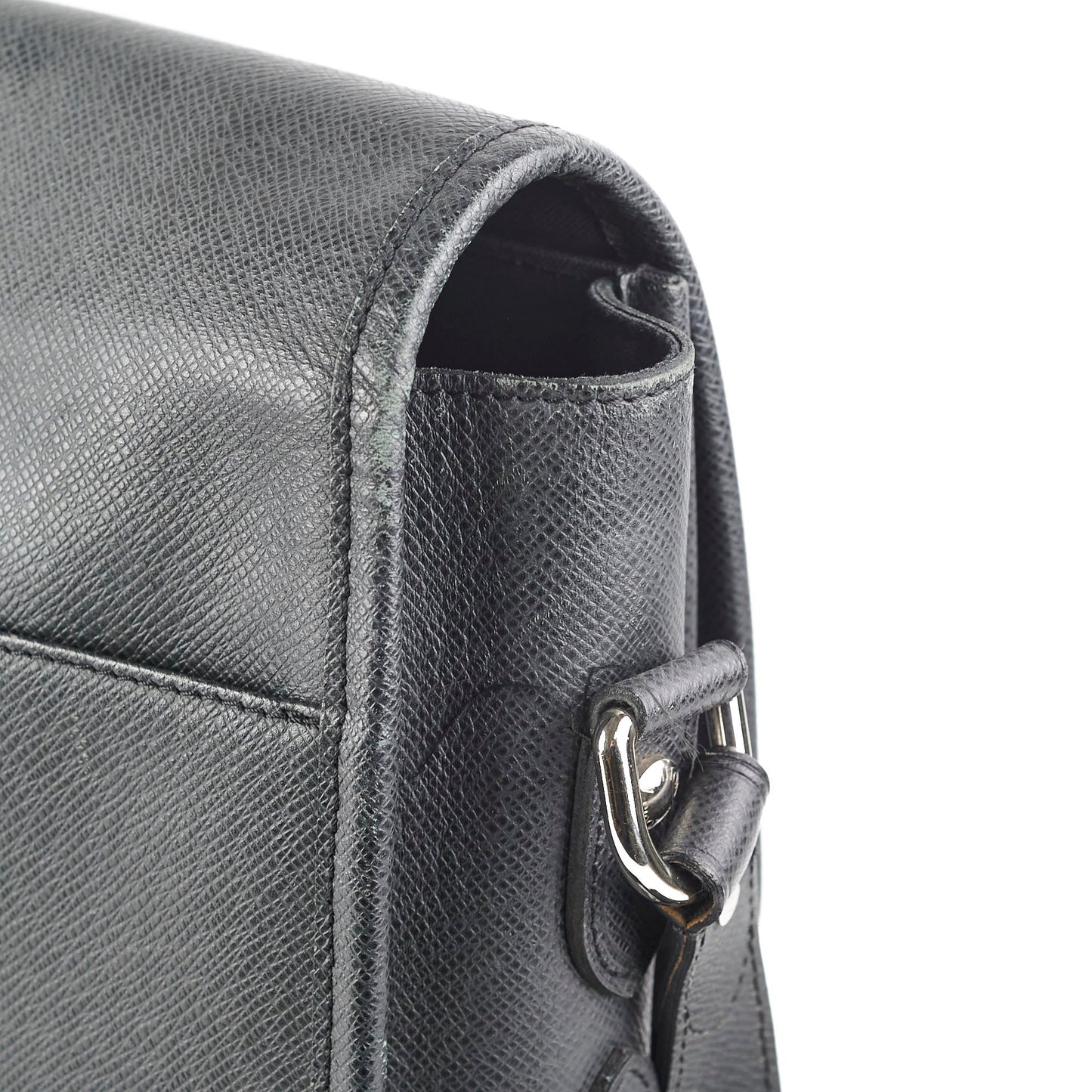 Louis Vuitton Men's Messenger Bag Black