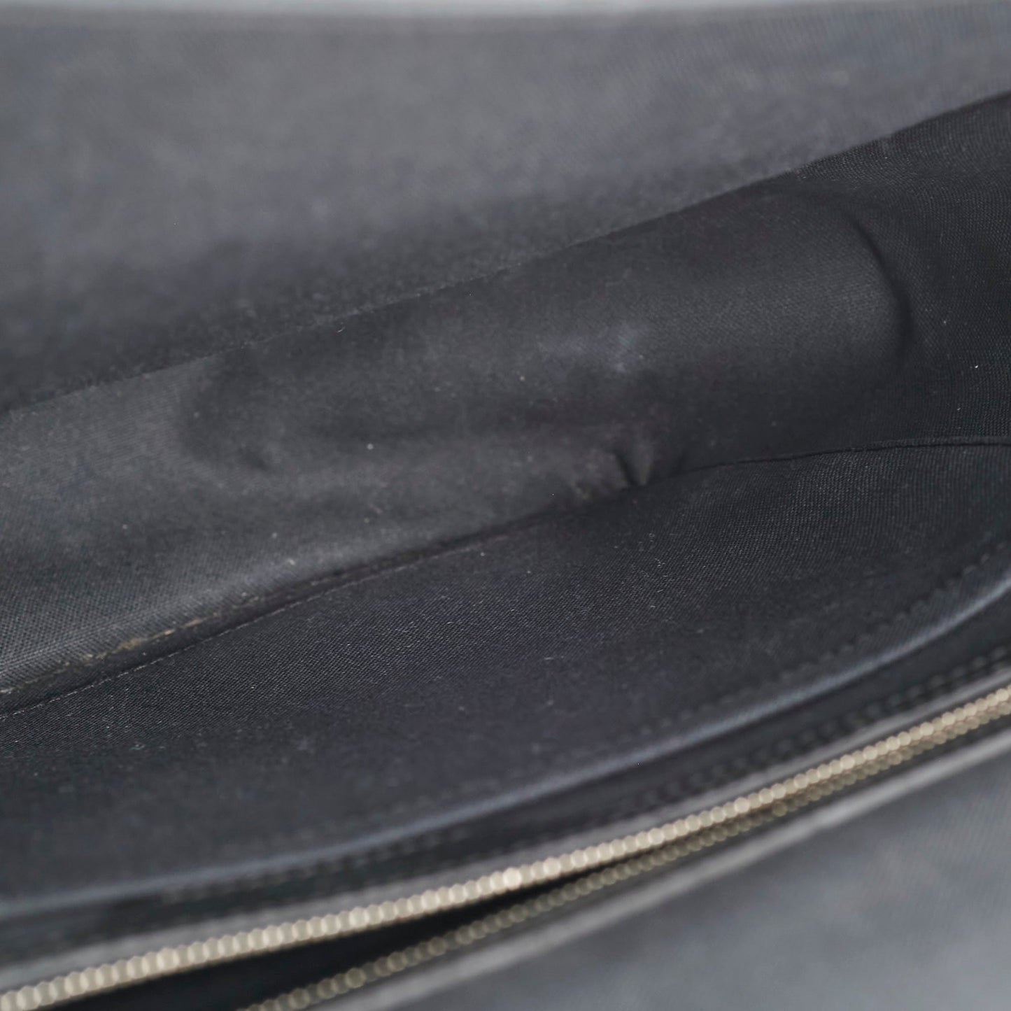 Louis Vuitton Men's Messenger Bag Black