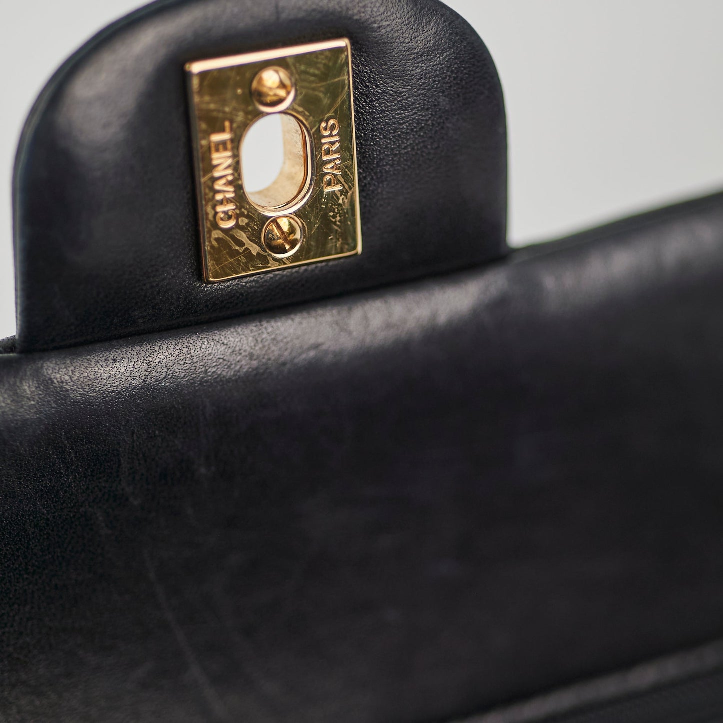 Chanel  Classic Flap M/L Lambskin Black - Series 7