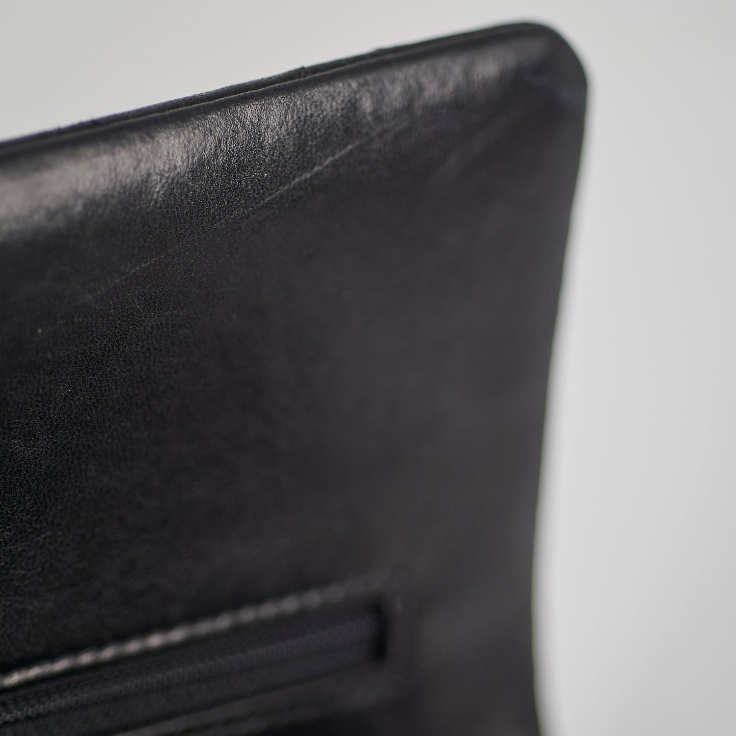 Chanel  Classic Flap M/L Lambskin Black - Series 7