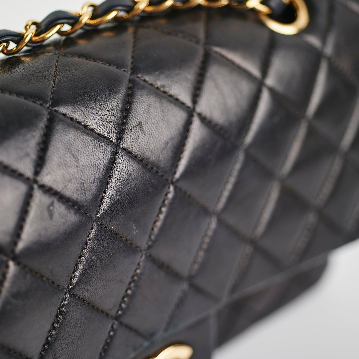 Chanel  Classic Flap M/L Lambskin Black - Series 7
